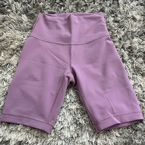 LULULEMON BIKER SHORTS (BARELY WORN)